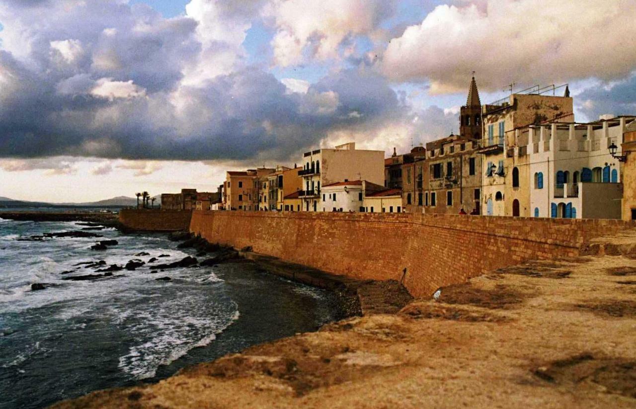 B&B In Centro Alghero Buitenkant foto
